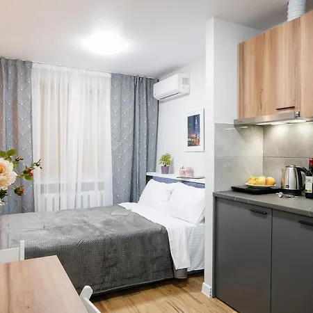 Myfreedom Apartments: Metro Pecherskaya Military Hospital Kyiv Exterior photo