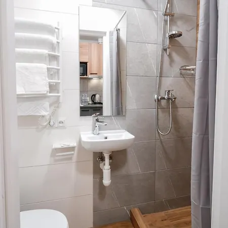 Myfreedom Apartments: Metro Pecherskaya Military Hospital Kyiv Room photo