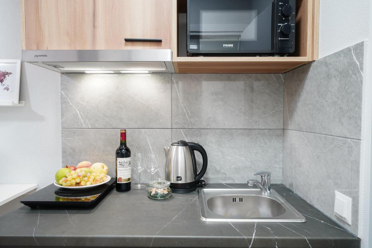 Myfreedom Apartments: Metro Pecherskaya Military Hospital Apartment Kyiv